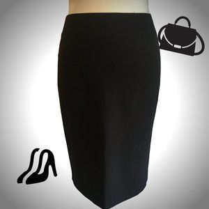 MODA INTERNATIONAL BLK PENCIL SKIRT - Size 4